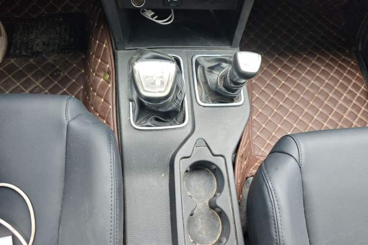 Used Isuzu Qingling T17  Gear Lever
