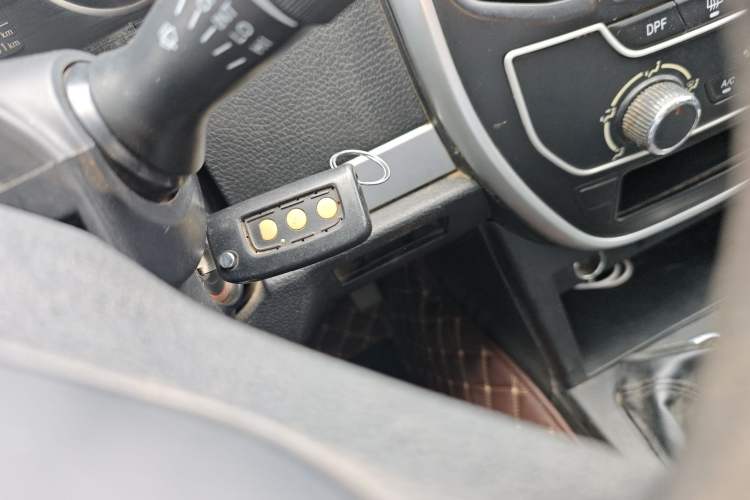 Used Isuzu Qingling T17  Vehicle Key