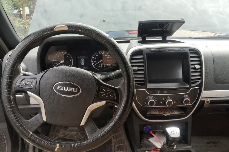 Used Isuzu Qingling T17  Center Console