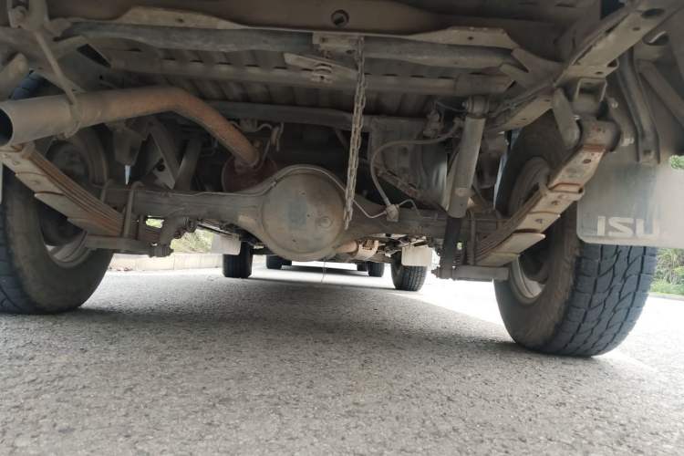 Used Isuzu Qingling T17  Chassis Rear