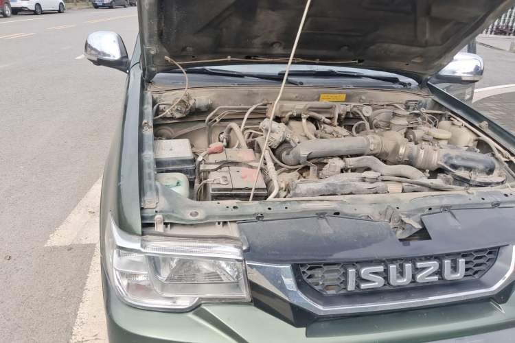 Used Isuzu Qingling T17  Engine Bay Right