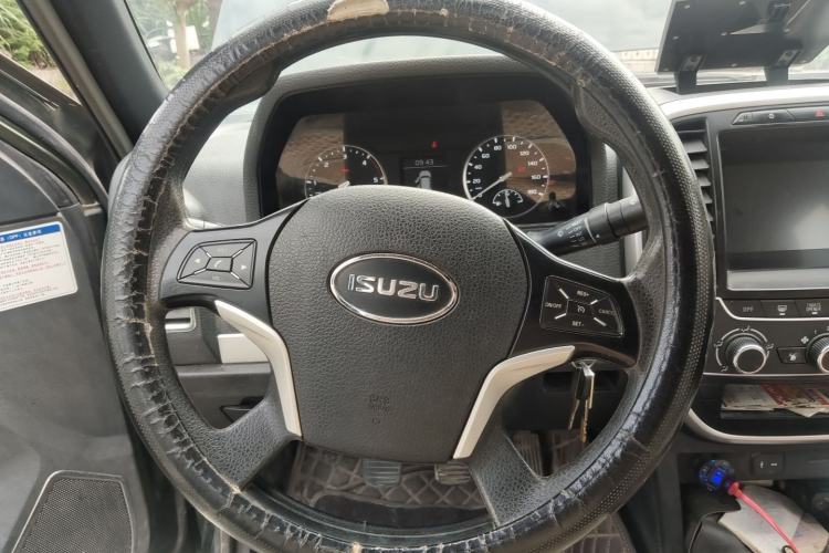 Used Isuzu Qingling T17  Steering Wheel
