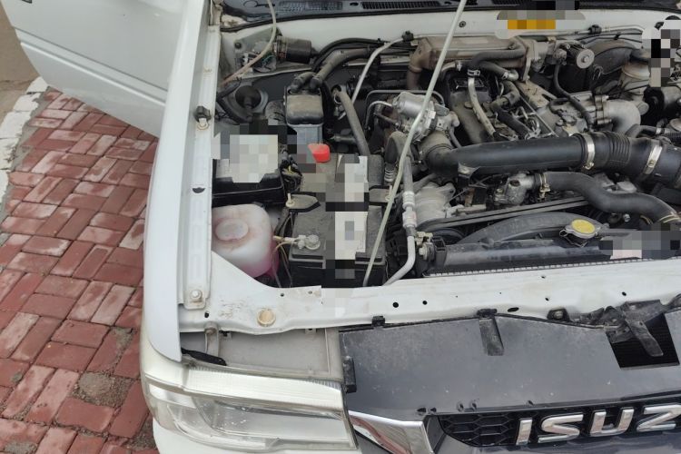 Used Isuzu Qingling T17  Engine Bay Right