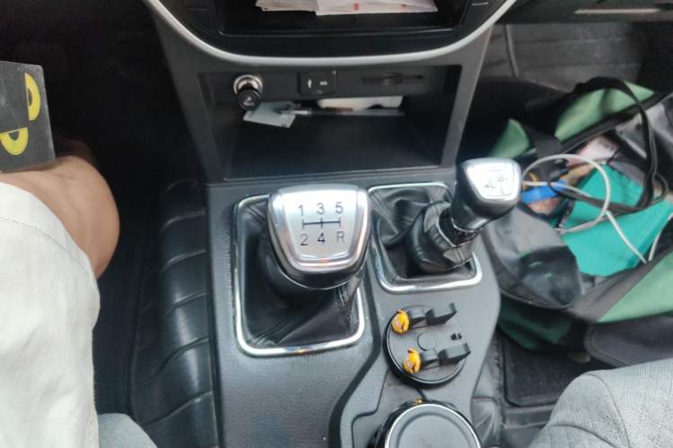 Used Isuzu Qingling T17  Gear Lever