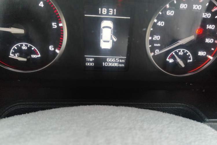Used Isuzu Qingling T17  Odometer Close Up