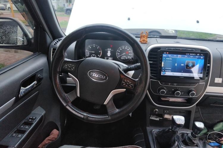 Used Isuzu Qingling T17  Steering Wheel