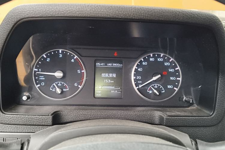 Used Isuzu Qingling T17 2021 3.0T Diesel Two-Wheel Drive Crew Cab with Extended Wheelbase Model 4KH1CT6H1 Instrument Cluster
