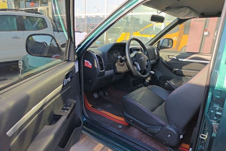 Used Isuzu Qingling T17 2023 3.0T Diesel 4x4 Crew Cab with Standard Wheelbase 4KH1CT6H1 Driver Seat