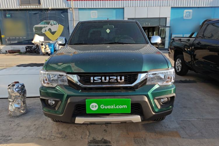 Used Isuzu Qingling T17 2023 3.0T Diesel 4x4 Crew Cab with Standard Wheelbase 4KH1CT6H1 Front