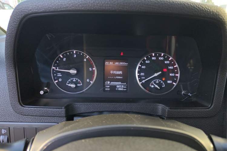 Used Isuzu Qingling T17 2023 3.0T Diesel 4x4 Crew Cab with Standard Wheelbase 4KH1CT6H1 Instrument Cluster
