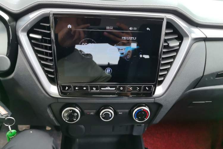 Used Isuzu Qingling T30  Audio And AC Panel