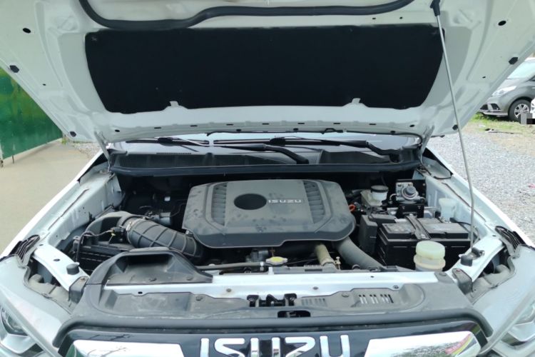 Used Isuzu Qingling T30  Engine Bay