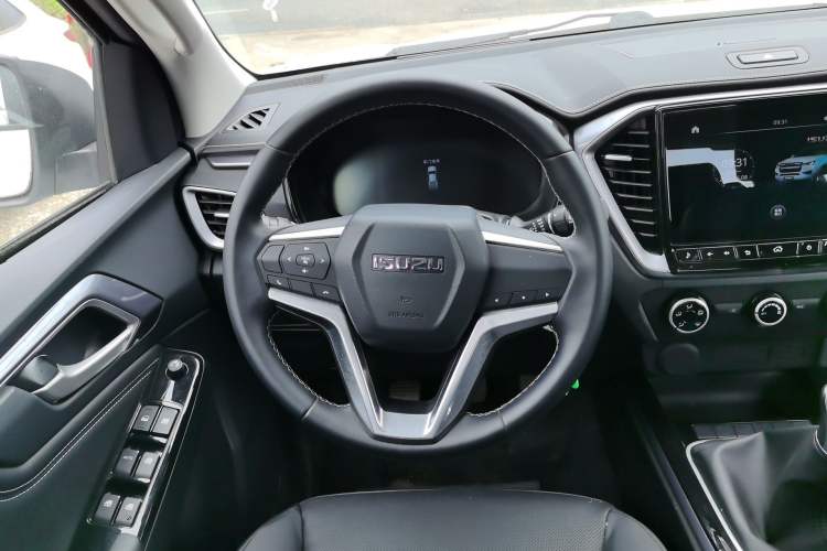 Used Isuzu Qingling T30  Steering Wheel