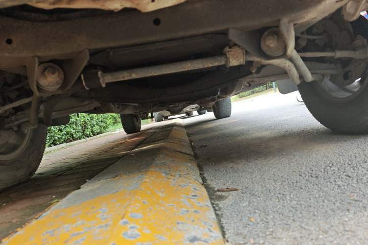 Used Isuzu Rodeo  Chassis Front