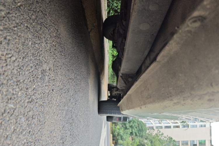 Used Isuzu Rodeo  Chassis Front Left