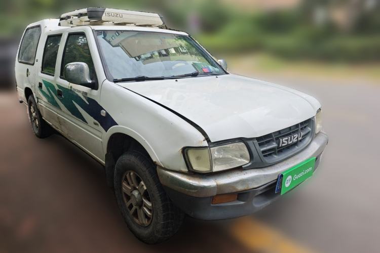 Used Isuzu Rodeo  Front Right 45 Deg
