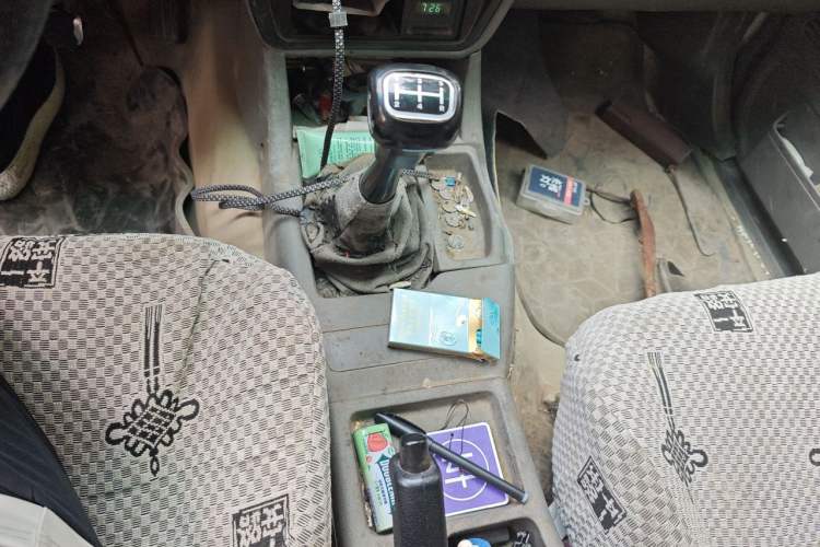 Used Isuzu Rodeo  Gear Lever
