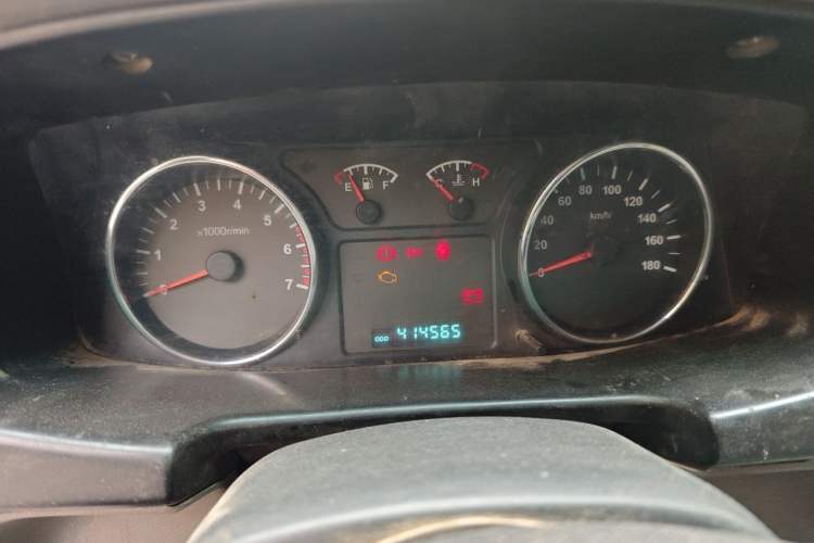 Used Isuzu Rodeo  Instrument Cluster