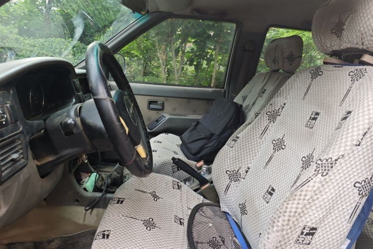 Used Isuzu Rodeo  Left Front Seat