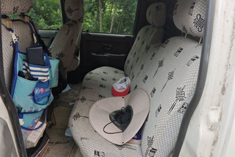 Used Isuzu Rodeo  Left Rear Seat