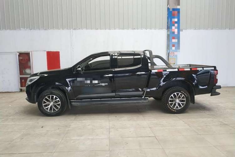 Used Isuzu TAGA 2018 3.0T Two-Wheel Drive Ultra-Luxury Version Left Side