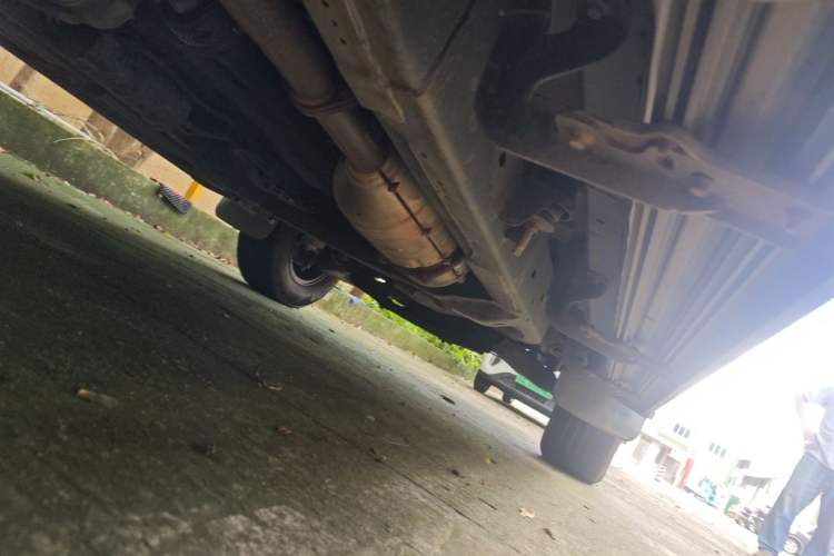Used Isuzu TAGA 2018 3.0T Two-Wheel Drive Luxury Edition Chassis Rear Right