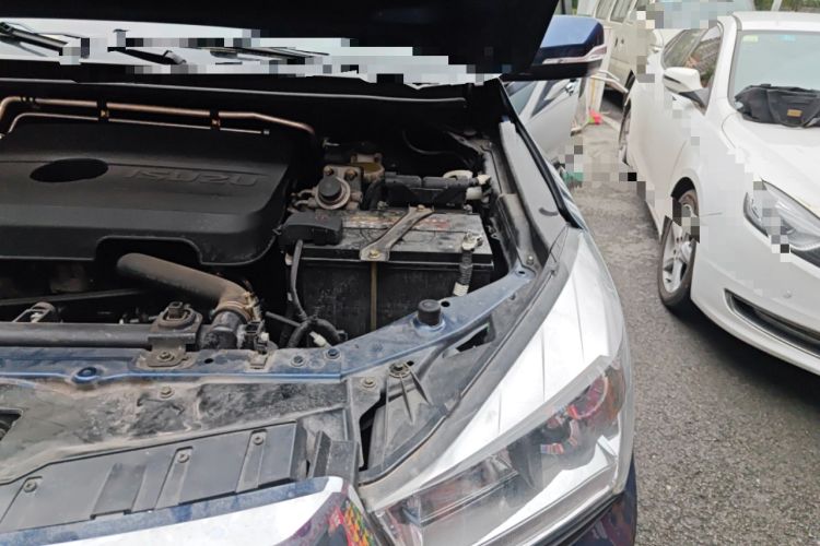 Used Isuzu TAGA 2018 3.0T Four-Wheel Drive Luxury Edition Engine Bay Left