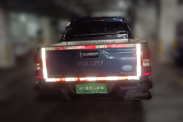 Used Isuzu TAGA 2018 3.0T Two-Wheel Drive Luxury Edition Rear