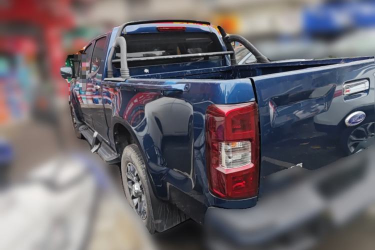 Used Isuzu TAGA 2018 3.0T Four-Wheel Drive Luxury Edition Rear Left 45 Deg