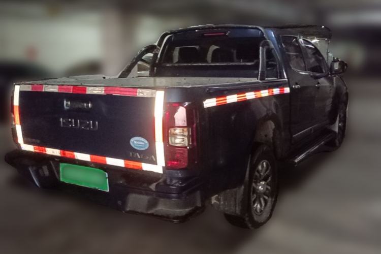 Used Isuzu TAGA 2018 3.0T Two-Wheel Drive Luxury Edition Rear Right 45 Deg