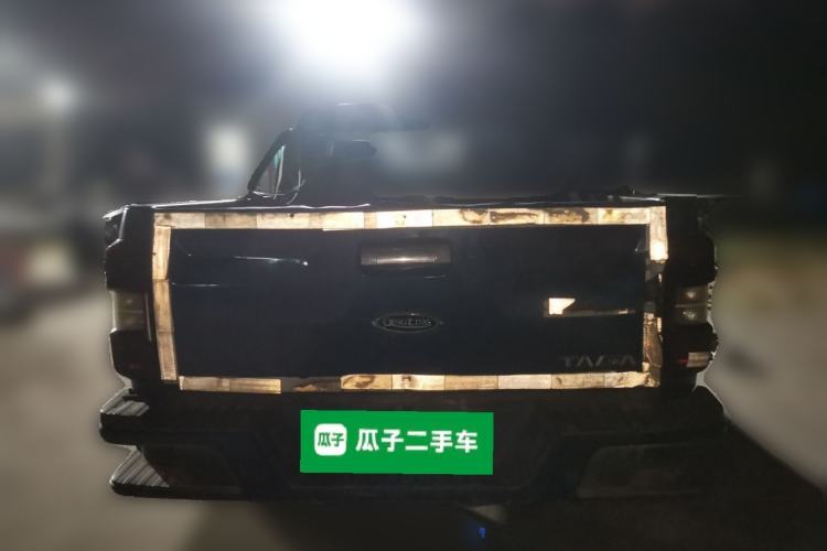 Used Isuzu TAGA 2018 3.0T Four-Wheel Drive Luxury Edition Rear