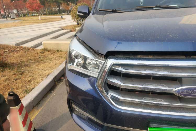Used Isuzu TAGA 2018 3.0T Two-Wheel Drive Luxury Edition Right Front Headlight