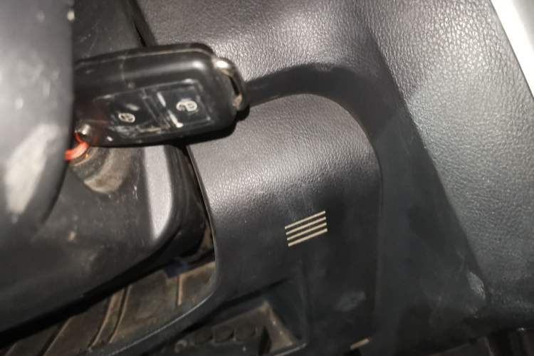 Used Isuzu TAGA 2018 3.0T Four-Wheel Drive Luxury Edition Vehicle Key