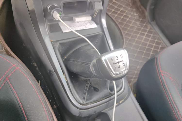 Used Isuzu TAGA 2018 3.0T Two-Wheel Drive Elite Edition Gear Lever