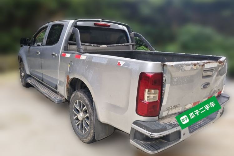 Used Isuzu TAGA 2018 3.0T Two-Wheel Drive Ultra-Luxury Version Rear Left 45 Deg