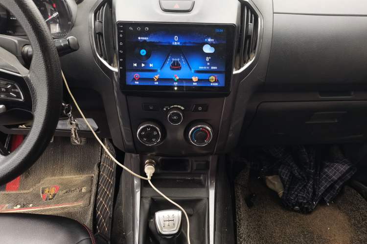 Used Isuzu TAGA 2018 3.0T Two-Wheel Drive Elite Edition Audio And AC Panel