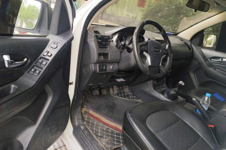 Used Isuzu TAGA 2018 3.0T Two-Wheel Drive Elite Edition Driver Seat