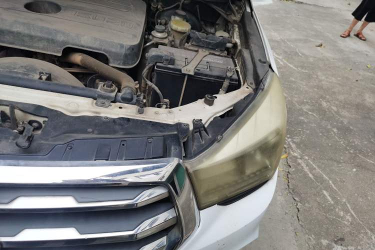 Used Isuzu TAGA 2018 3.0T Four-Wheel Drive Luxury Edition Engine Bay Left