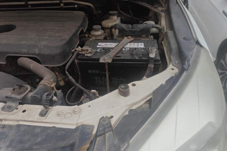 Used Isuzu TAGA 2018 3.0T Two-Wheel Drive Luxury Edition Engine Bay Left
