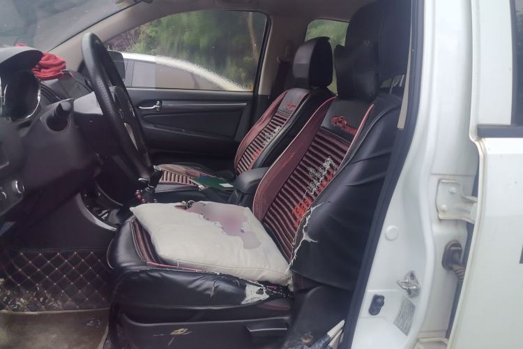 Used Isuzu TAGA 2018 3.0T Four-Wheel Drive Luxury Edition Left Front Seat