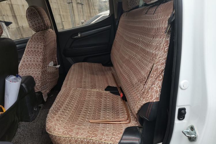Used Isuzu TAGA 2018 3.0T Two-Wheel Drive Elite Edition Left Rear Seat