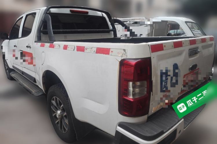 Used Isuzu TAGA 2018 3.0T Two-Wheel Drive Luxury Edition Rear Left 45 Deg