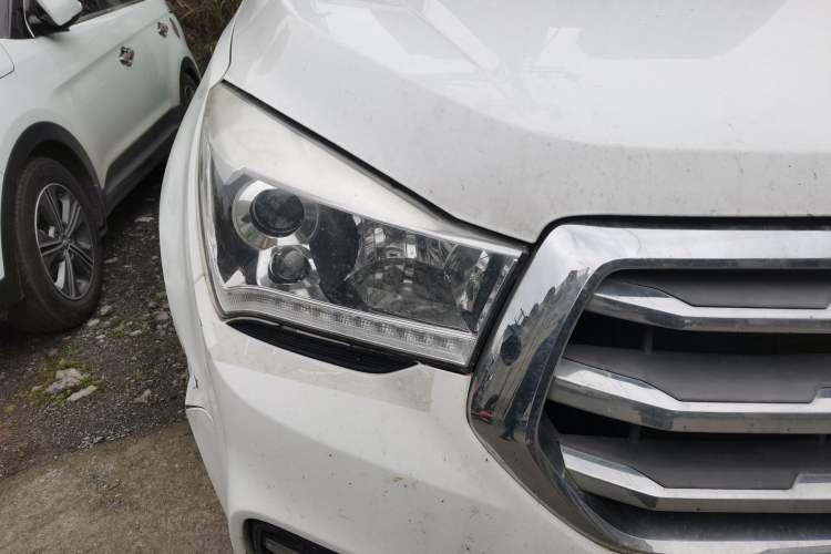 Used Isuzu TAGA 2018 3.0T Two-Wheel Drive Elite Edition Right Front Headlight