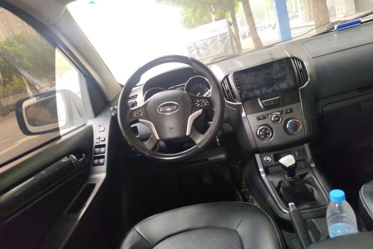 Used Isuzu TAGA 2018 3.0T Two-Wheel Drive Elite Edition Steering Wheel