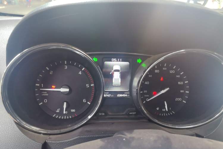 Used Isuzu TAGA 2018 3.0T Four-Wheel Drive Ultra-Luxury Version Instrument Cluster