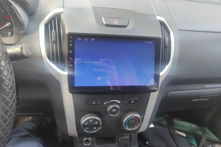 Used Isuzu TAGA  Audio And AC Panel