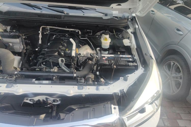Used Isuzu TAGA  Engine Bay Left