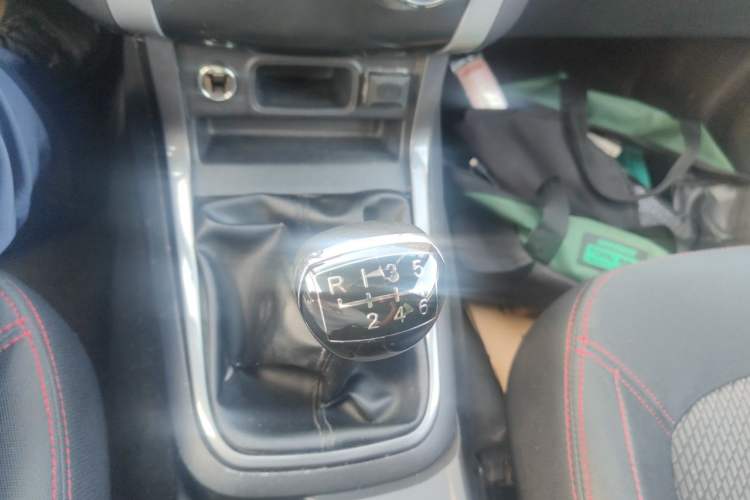 Used Isuzu TAGA  Gear Lever