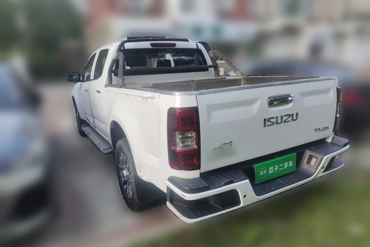 Used Isuzu TAGA  Rear Left 45 Deg