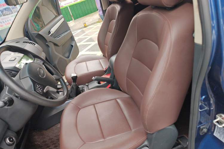 Used Isuzu TAGA 2021 3.0T Diesel Manual Two-Wheel Drive Value Edition Long Wheelbase 4KH1CT6H1 Left Front Seat